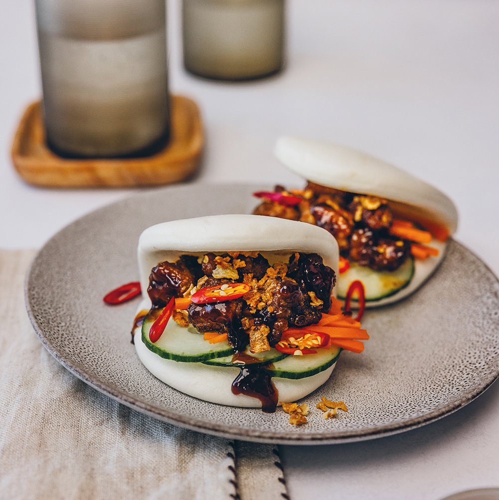 Kung pao chicken bao