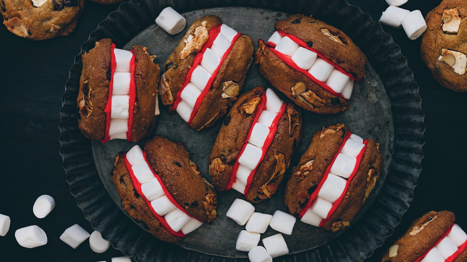 Monster teeth cookies