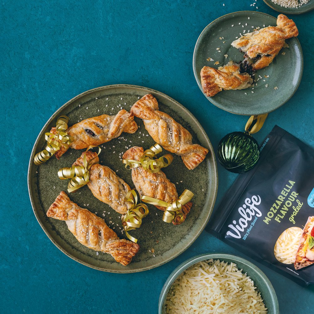 Mushroom and Violife mozzarella Wellington bites