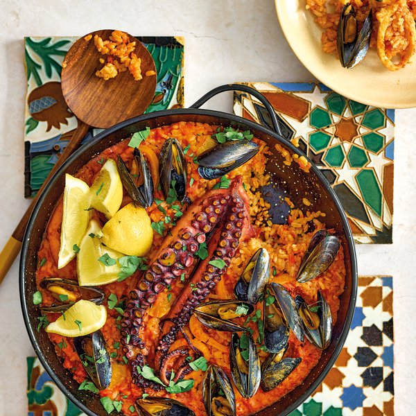 Paella con polpo