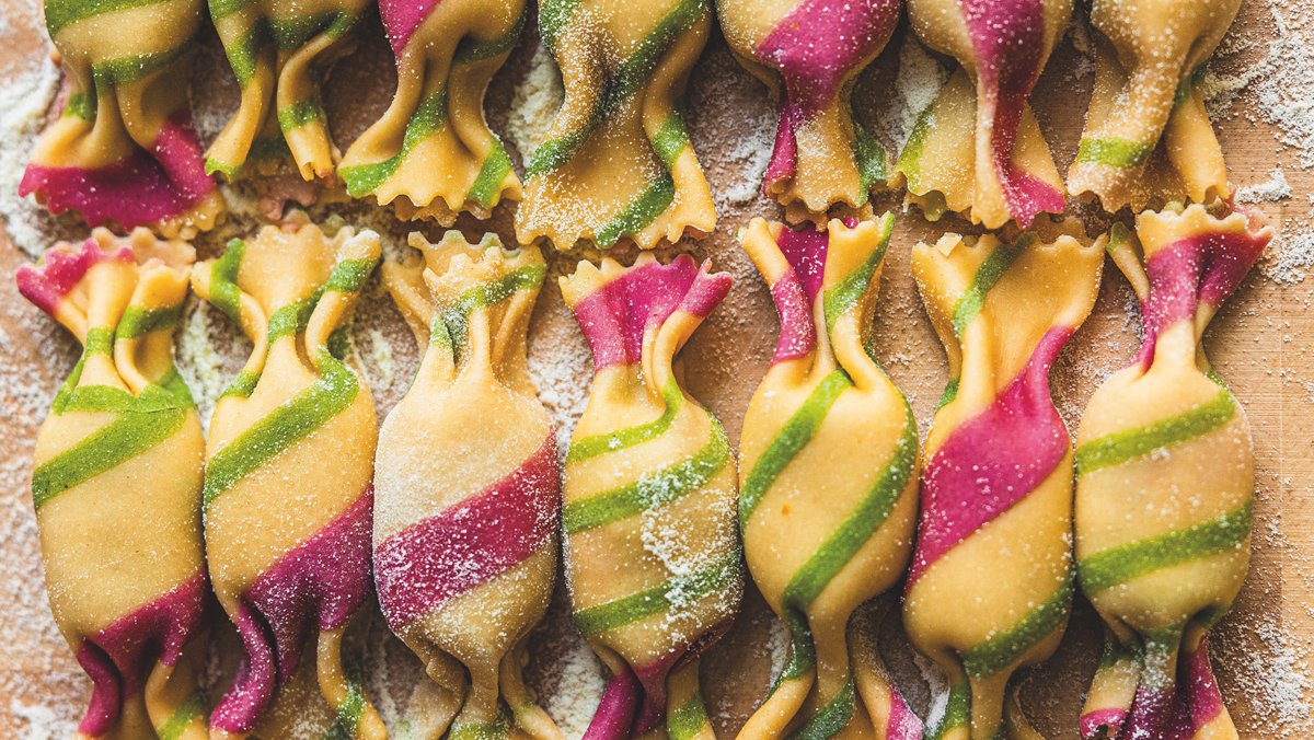 Pasta Christmas crackers