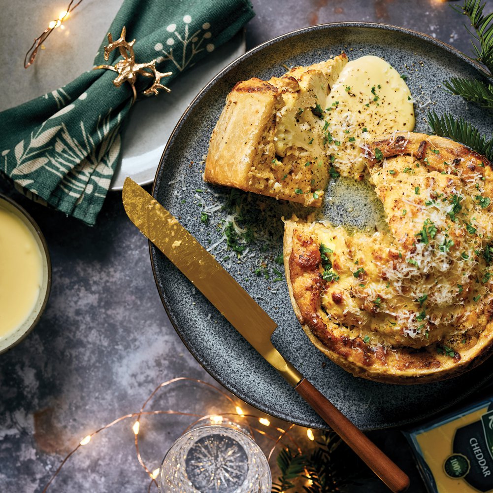 Roasted cauliflower and cheddar cheese tart