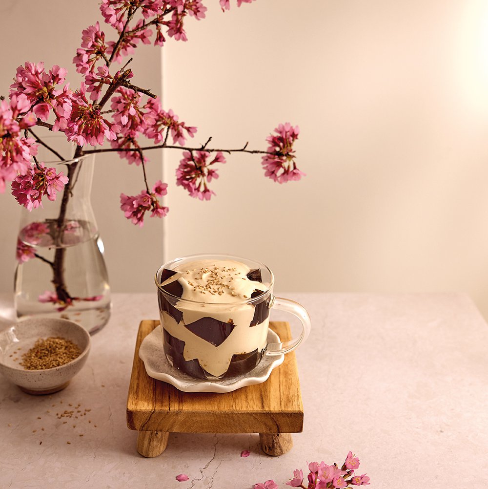 Sesame jelly coffee with whipped tahini cream