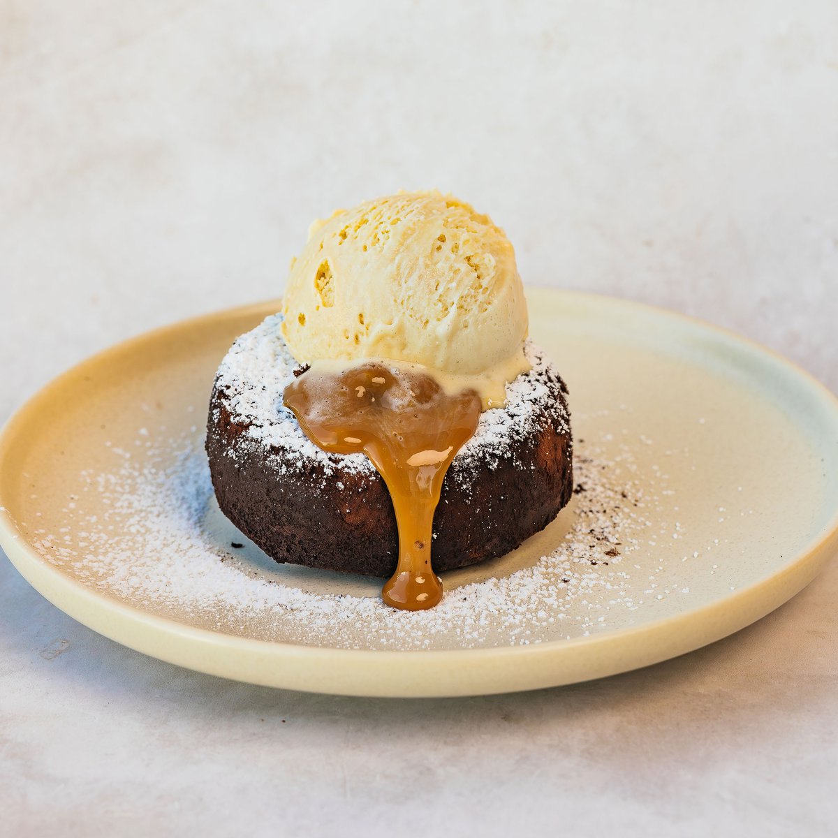 Salted caramel chocolate lava cake for one 