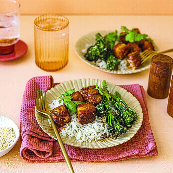 Sticky orange tempeh with sesame broccoli