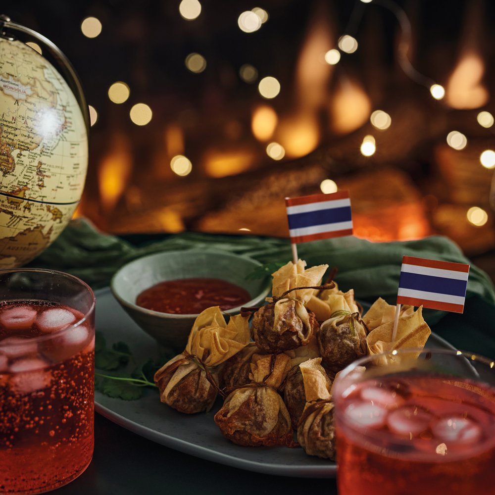 Thai money bags (thung thong)