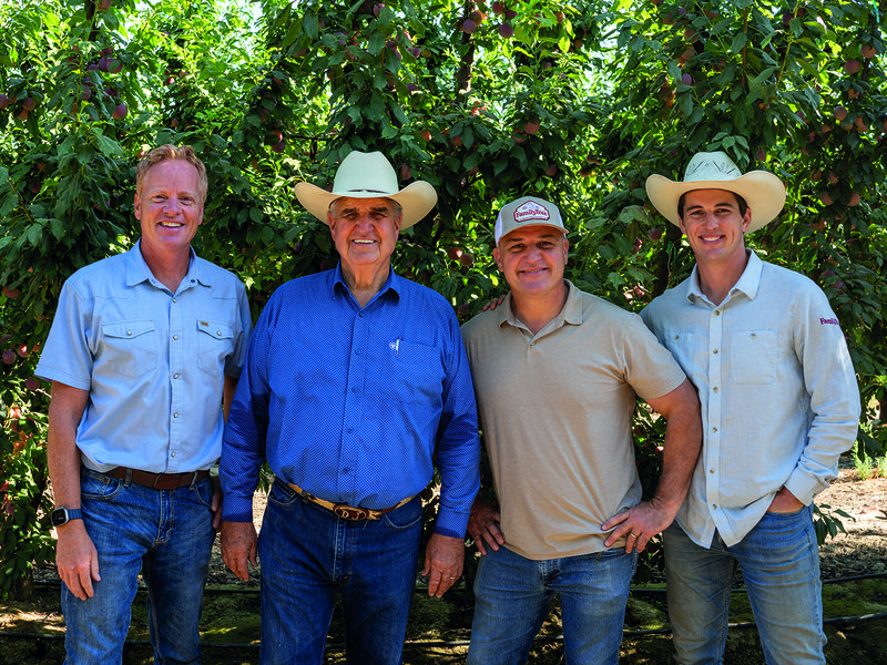 Multi-generational farmers of Family Tree Farms in California are thoroughly committed to producing “the best fruit you’ve ever tasted”  │ Muxlow, David Jackson, Daniel Jackson and Troy Jackson │ Tutura trellises allow for sunlight among the orchards │ Natural wax on stone fruit is best for flavour │ Eric Wuhl │  Troy, Grant and Ty