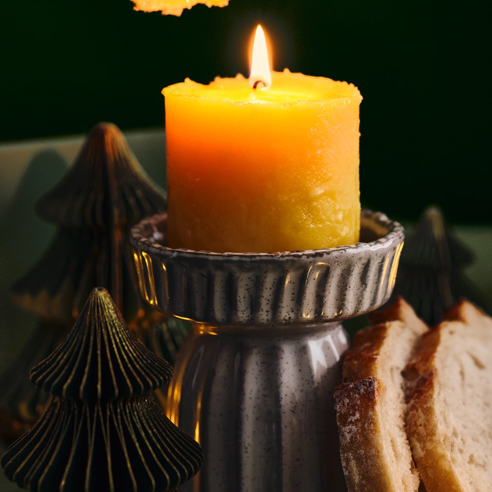 Truffled butter candle