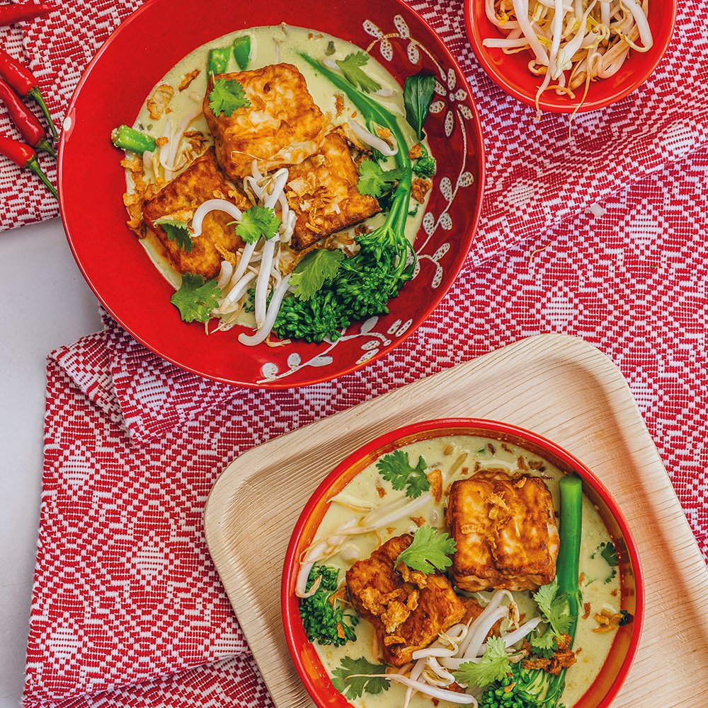 Vegetable laksa with tofu