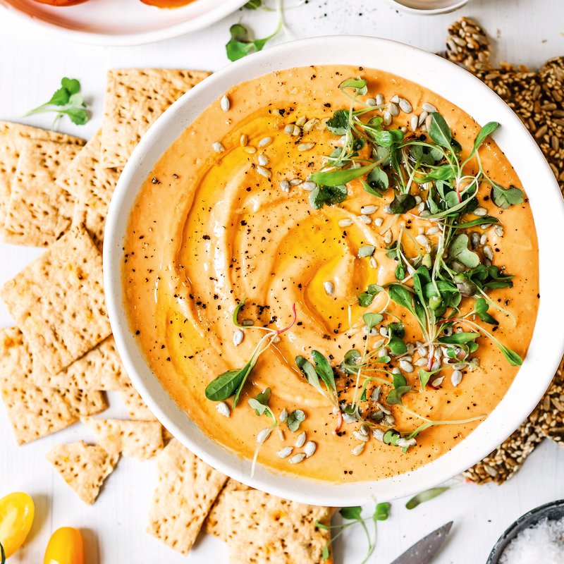 Roasted tomato &amp; cannellini bean dip