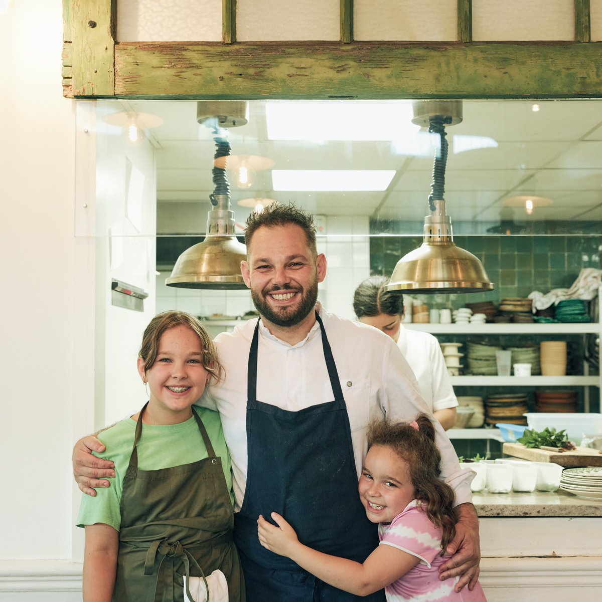 Chef Pierre Michaël Martin and his daughters