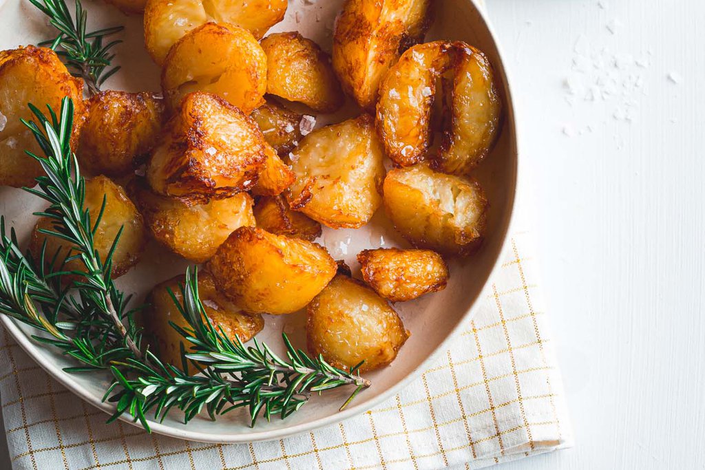 how to cook the perfect roast potatoes