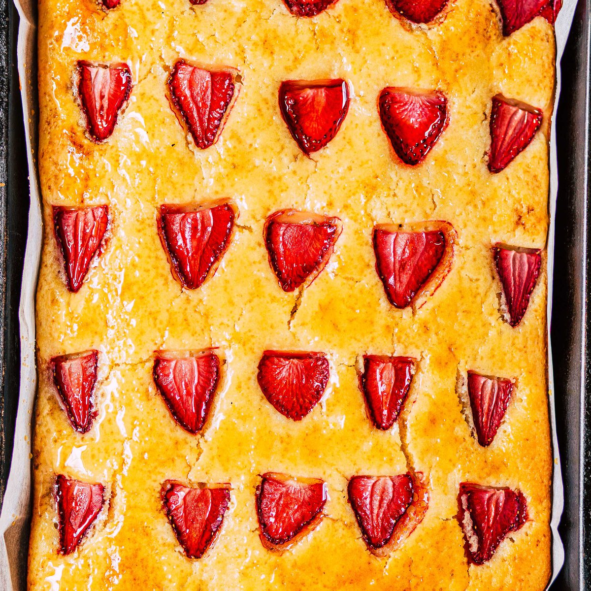 Simple strawberry sheet cake