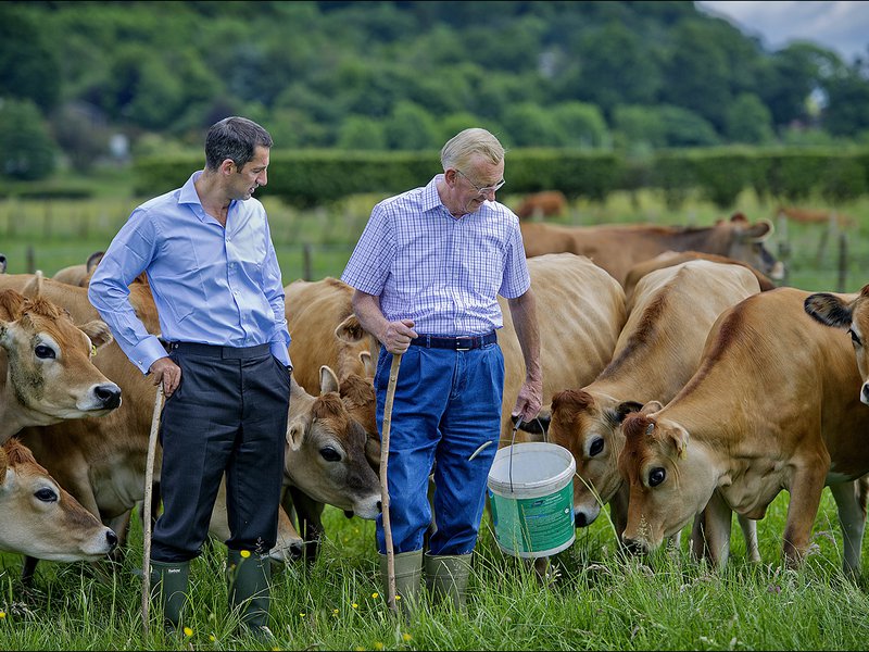Drier months outdoors grazing on nutritious grass; Graham’s Family Dairy was established in 1939 │ Second and third generation of the Grahams – Robert Sr with his wife Jean, daughter Carol and son Robert │ Graham’s Squidgies are made with creamy whole milk and fruit │ Robert Sr and Jr believe that well-cared for cows produce the best milk, which results in superior products such as their yoghurt, sour cream and more │  The National Wallace Monument watches over the surrounding countryside like a lone sentinel