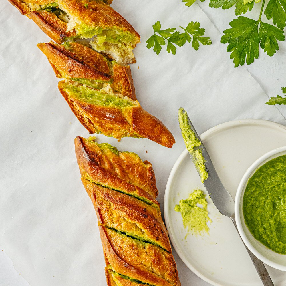 معجون بقايا الثوم، والبصل والأعشاب