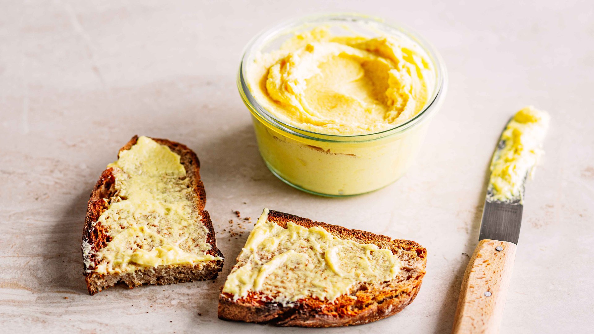 وصفة الزبدة النباتية أكوافابا