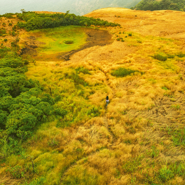 Shillim Peak is flat on top, giving hikers a chance to take in sweeping views of the surrounding mountains