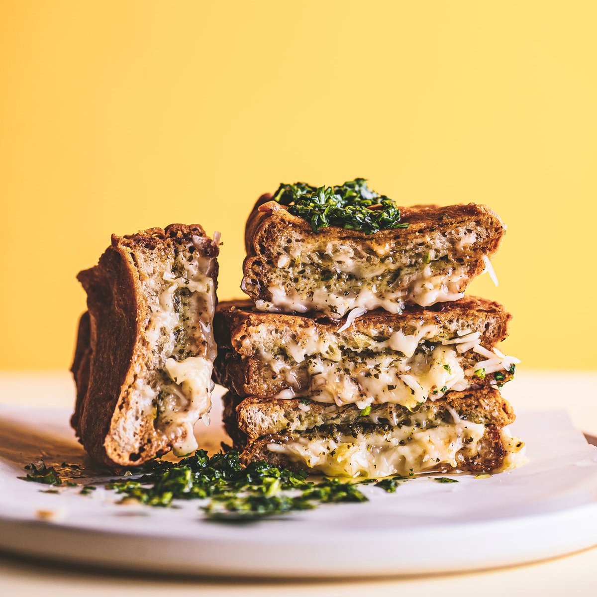 Green chutney and mozzarella toasties