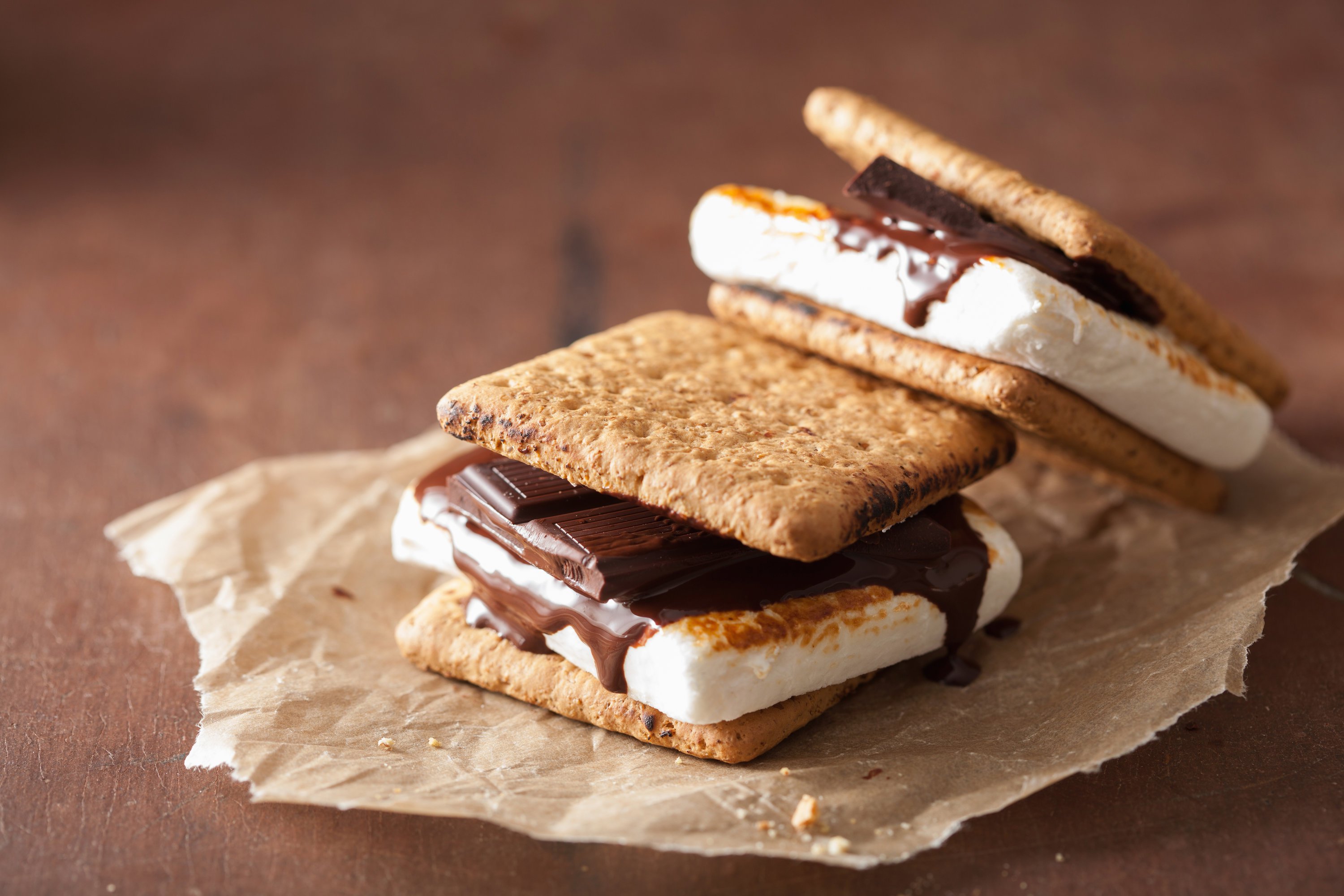 How to make S&#x27;mores indoors