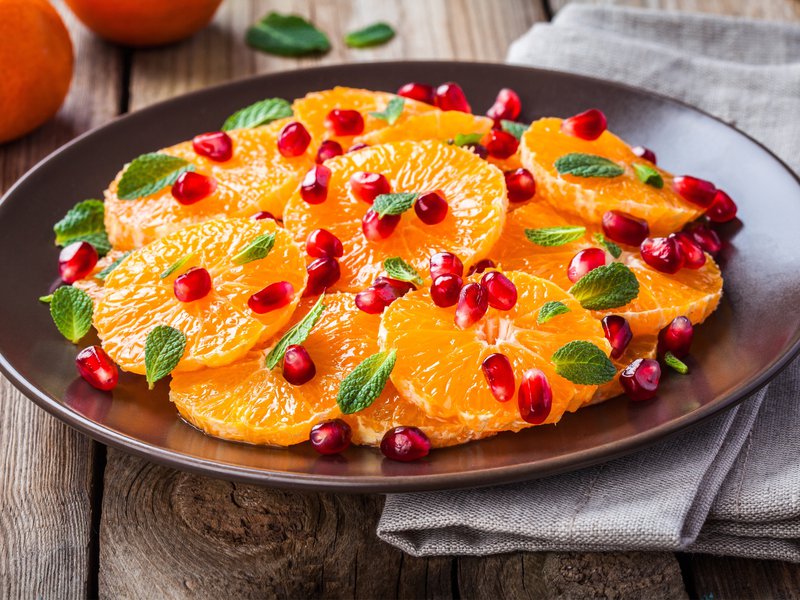 .يمكن أن يحتوي الرمان على 600 بذرة. أضفه إلى سلطة الفواكه والخضروات أو البارفيه حسب ذوقك الخاص