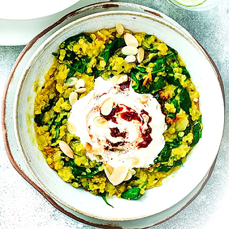 Spinach dhal with spicy Greek yoghurt