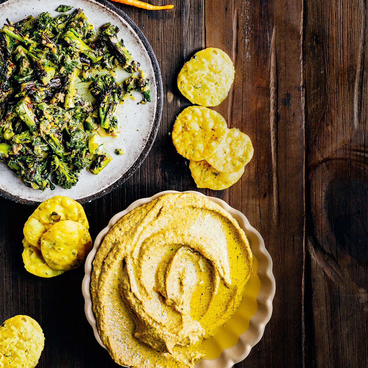 البروكلي المشوي مع الصلصة الخضراء